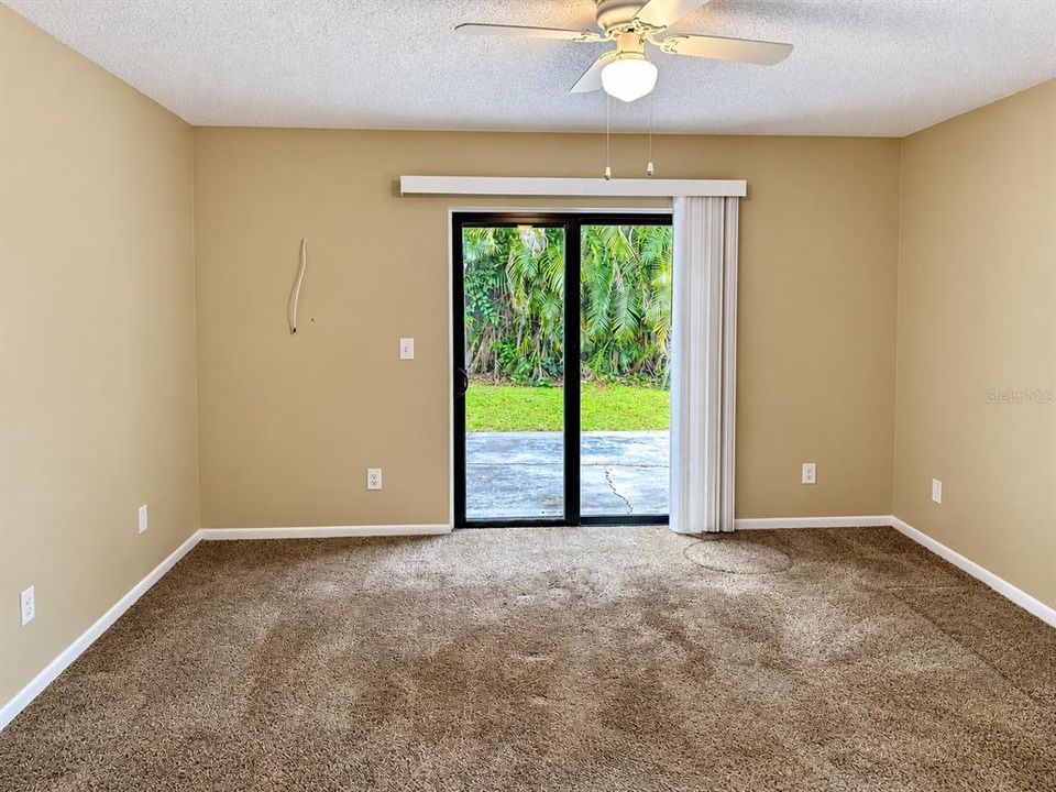 For Sale: $265,000 (3 beds, 2 baths, 1281 Square Feet)