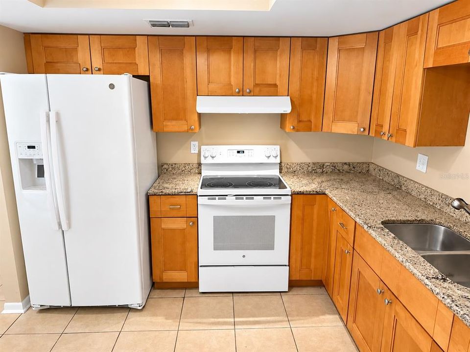 For Sale: $265,000 (3 beds, 2 baths, 1281 Square Feet)