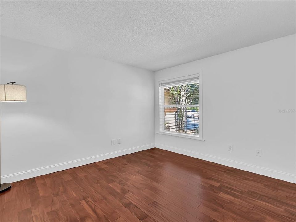 En Venta: $705,000 (3 camas, 2 baños, 1772 Pies cuadrados)