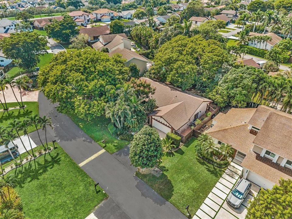 En Venta: $705,000 (3 camas, 2 baños, 1772 Pies cuadrados)