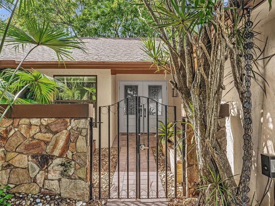 En Venta: $705,000 (3 camas, 2 baños, 1772 Pies cuadrados)