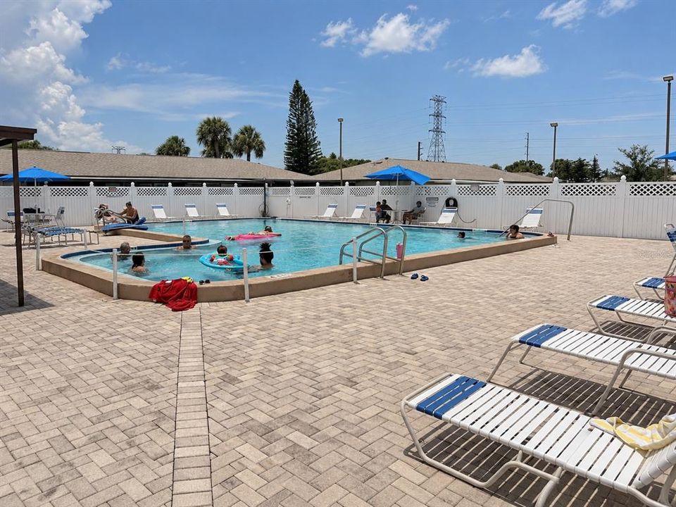 For Rent: $1,450 (2 beds, 1 baths, 600 Square Feet)