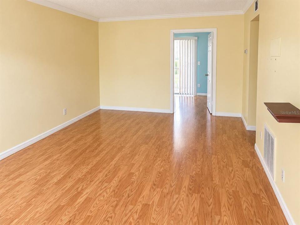В аренду: $1,450 (2 спален, 1 ванн, 600 Квадратных фут)