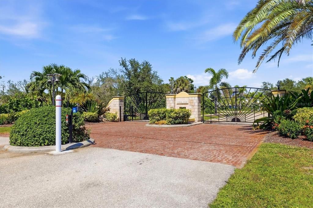 待售: $269,000 (0.36 acres)