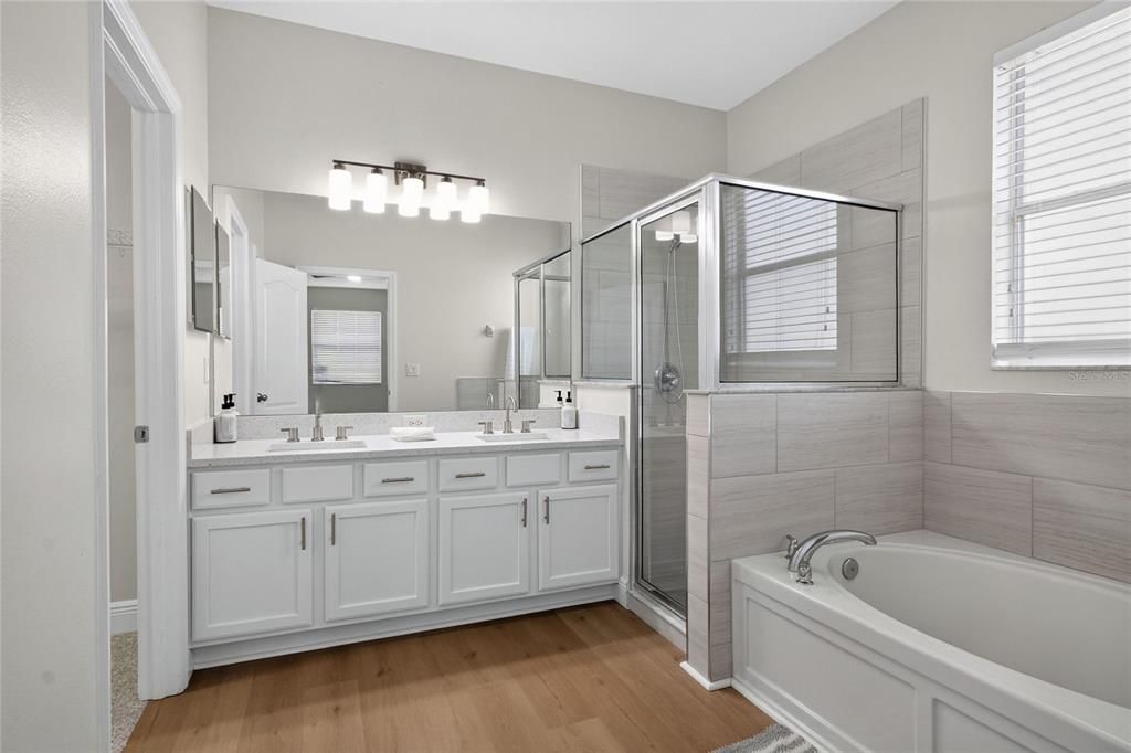 For Sale: $357,000 (4 beds, 2 baths, 1997 Square Feet)