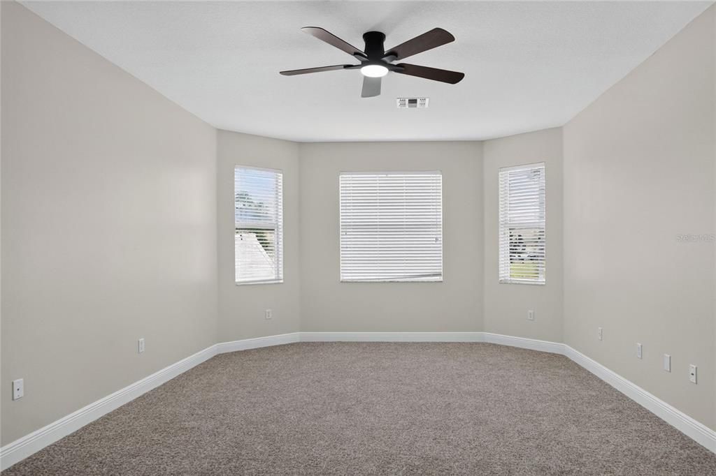 For Sale: $357,000 (4 beds, 2 baths, 1997 Square Feet)
