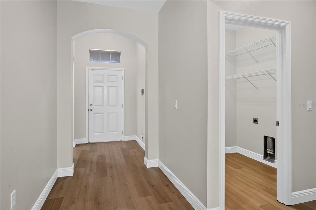 For Sale: $357,000 (4 beds, 2 baths, 1997 Square Feet)