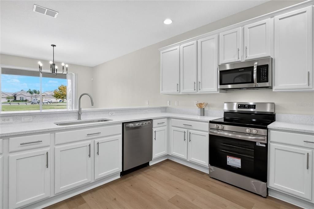 For Sale: $357,000 (4 beds, 2 baths, 1997 Square Feet)