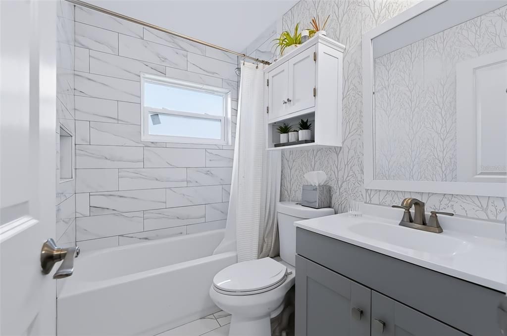 En Venta: $425,000 (3 camas, 2 baños, 1250 Pies cuadrados)