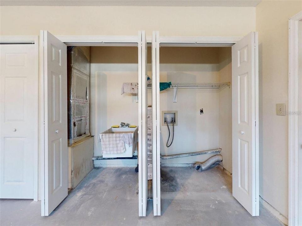 For Rent: $2,400 (2 beds, 2 baths, 1456 Square Feet)