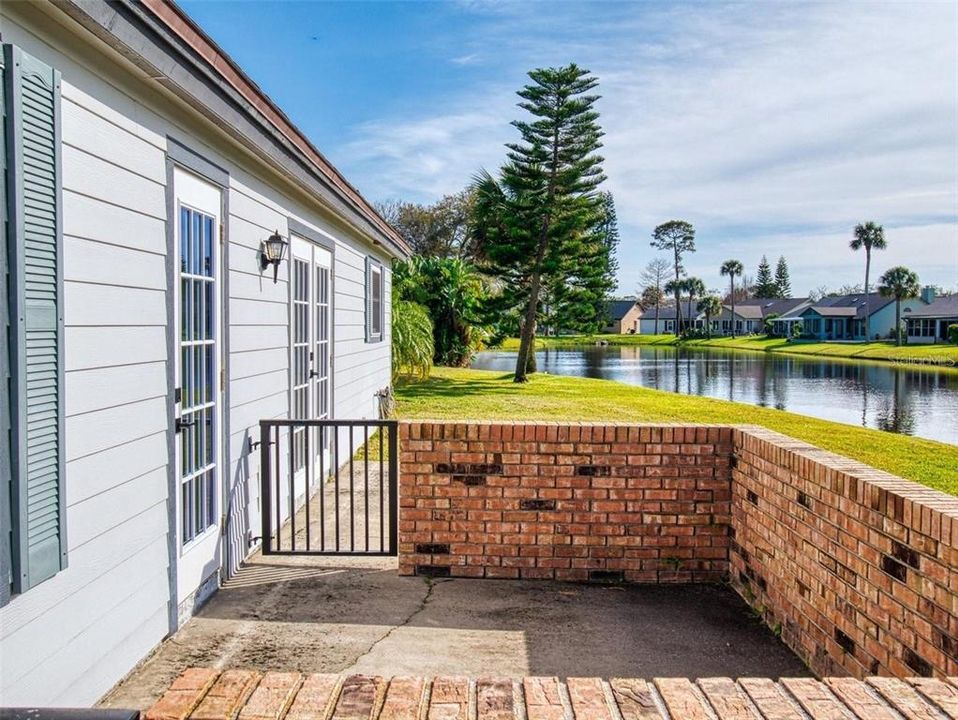 For Rent: $2,400 (2 beds, 2 baths, 1456 Square Feet)