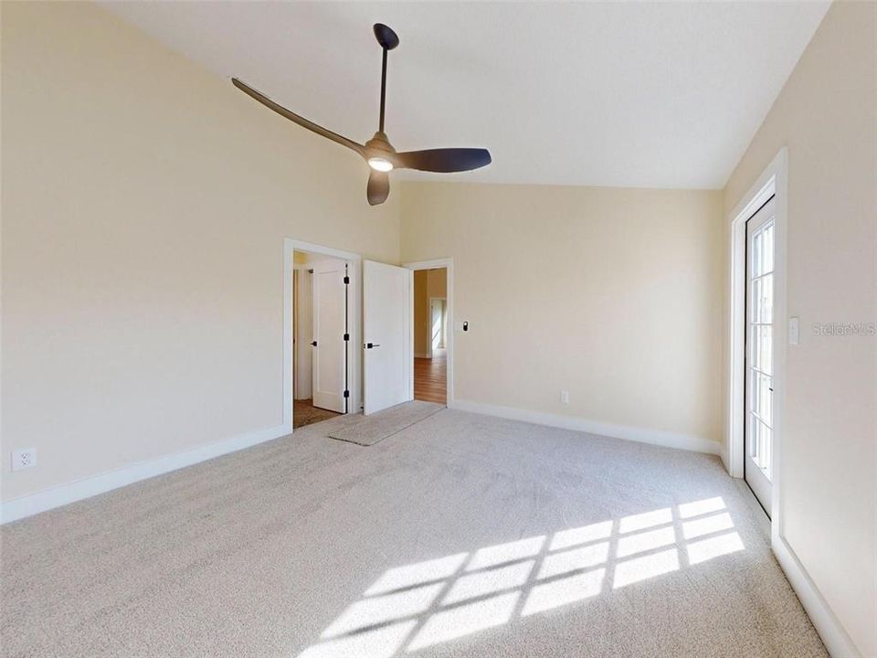 For Rent: $2,400 (2 beds, 2 baths, 1456 Square Feet)