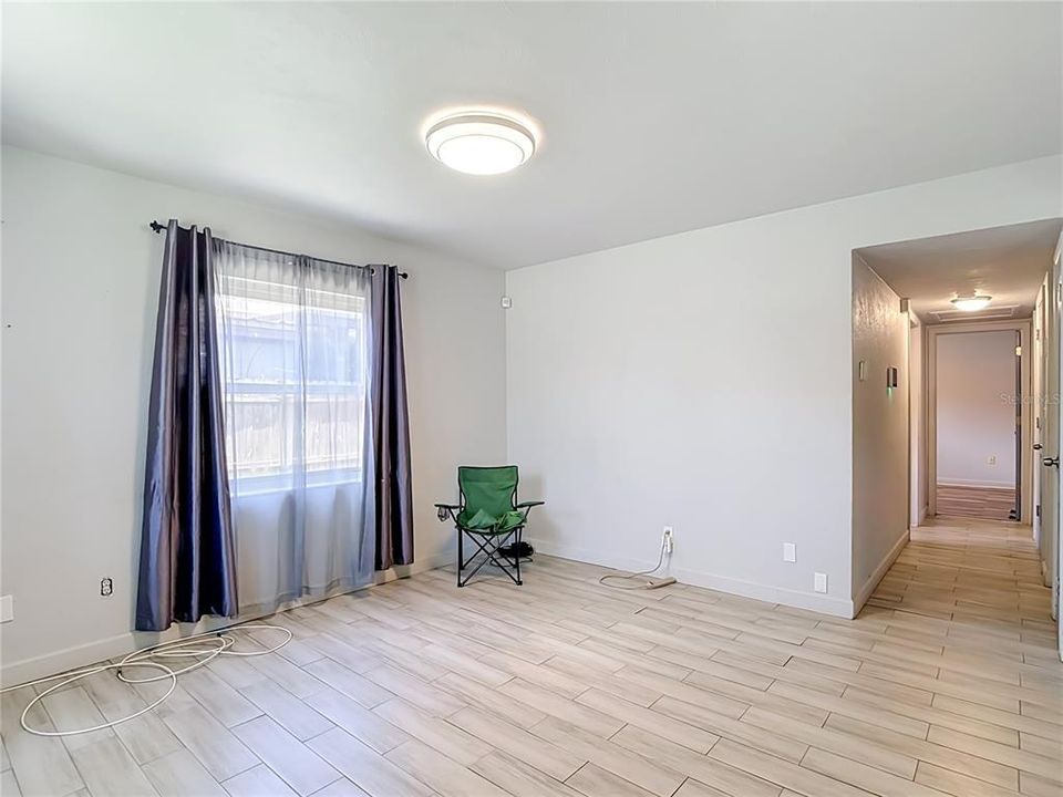 For Rent: $2,500 (3 beds, 2 baths, 1602 Square Feet)