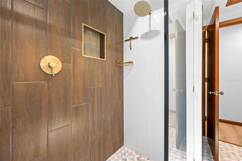 На продажу: $499,900 (3 спален, 2 ванн, 2524 Квадратных фут)