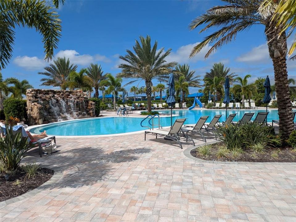 For Rent: $5,500 (2 beds, 2 baths, 1394 Square Feet)