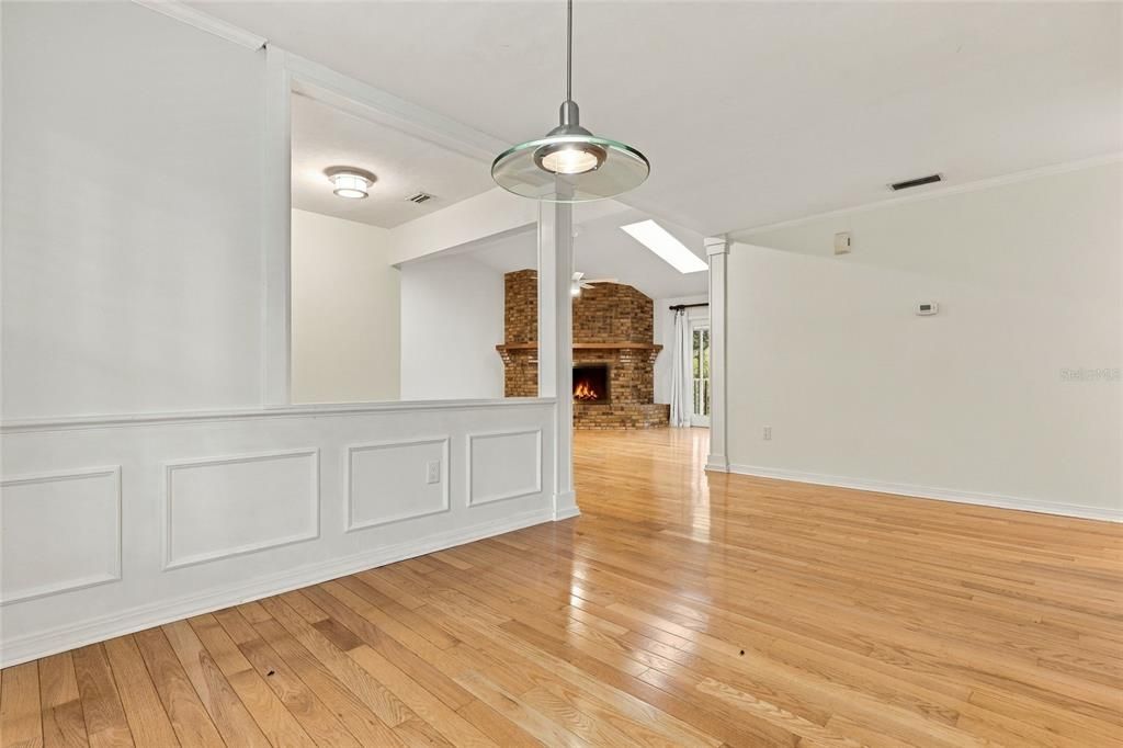 En Venta: $799,000 (3 camas, 2 baños, 4152 Pies cuadrados)