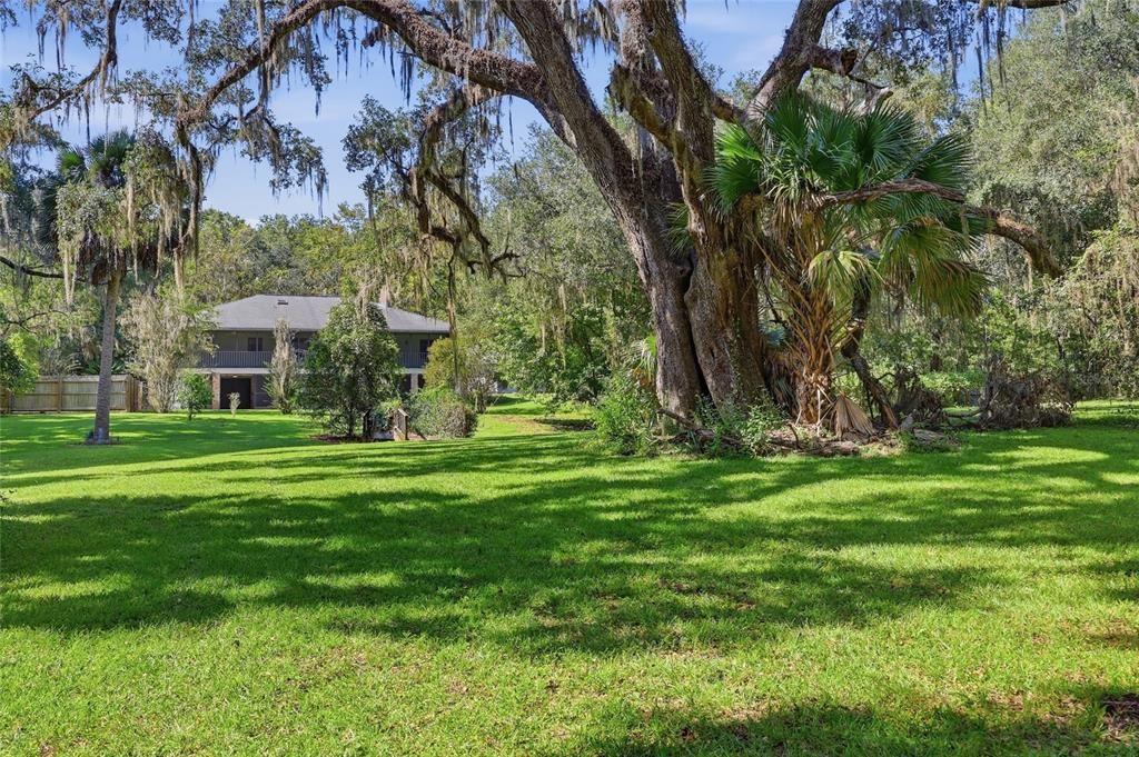 En Venta: $799,000 (3 camas, 2 baños, 4152 Pies cuadrados)