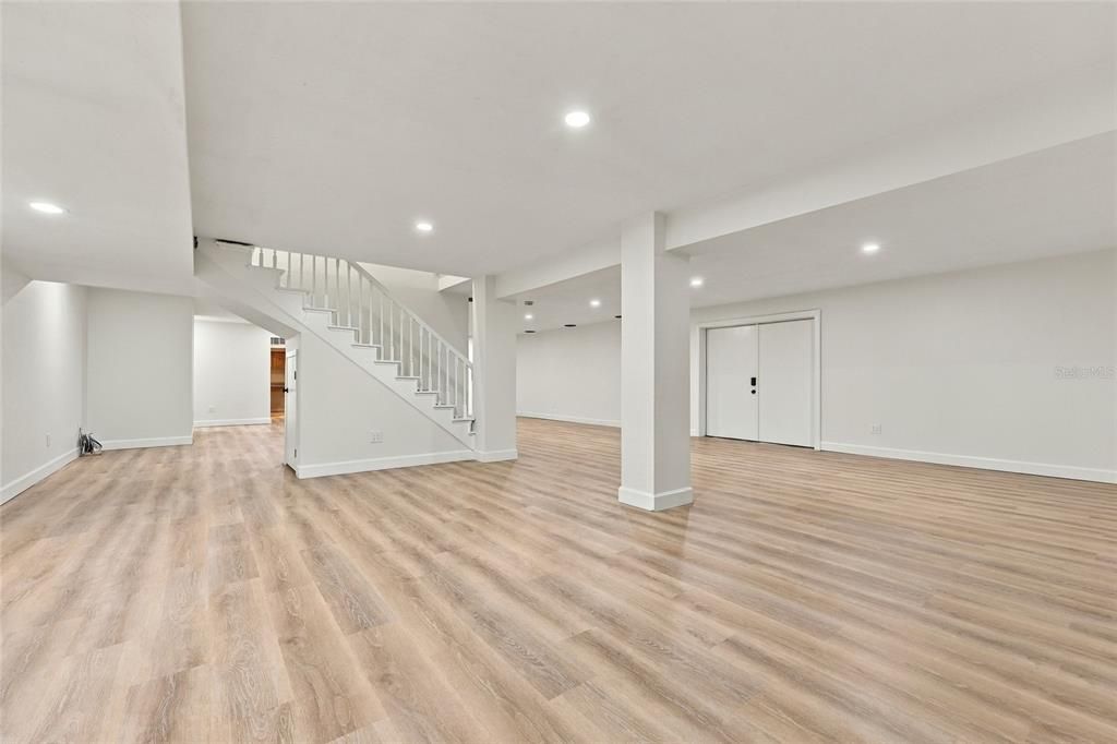 En Venta: $799,000 (3 camas, 2 baños, 4152 Pies cuadrados)