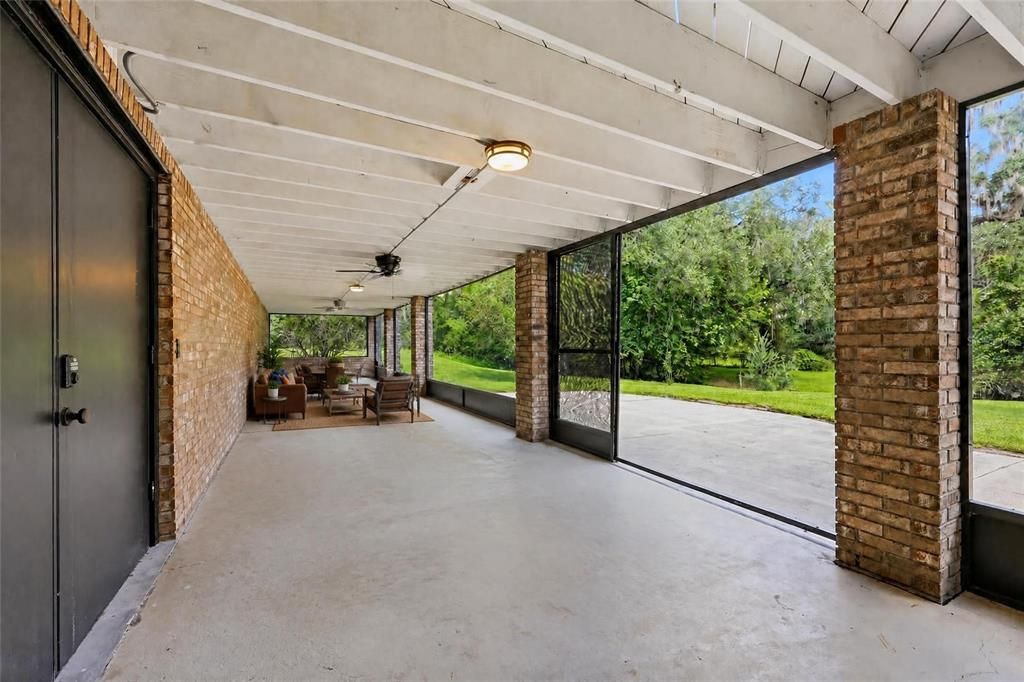 En Venta: $799,000 (3 camas, 2 baños, 4152 Pies cuadrados)