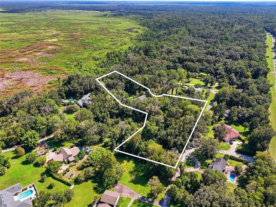 En Venta: $799,000 (3 camas, 2 baños, 4152 Pies cuadrados)