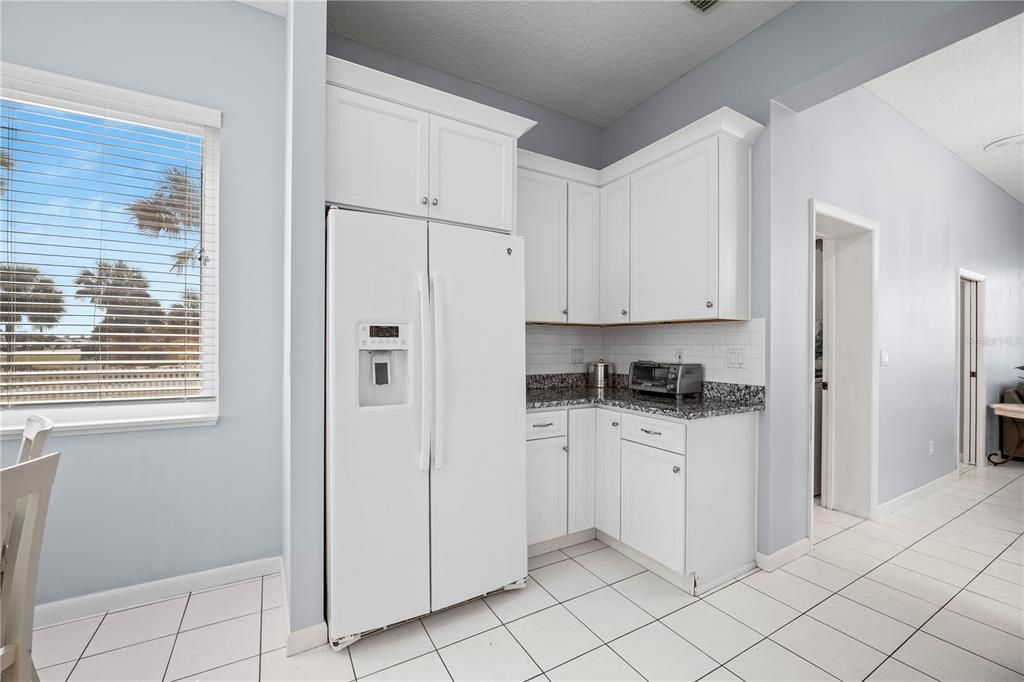 For Sale: $1,000,000 (3 beds, 2 baths, 2281 Square Feet)