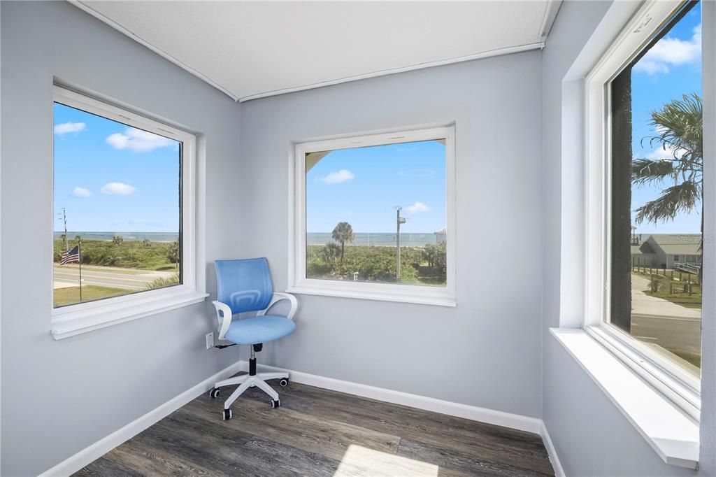 For Sale: $1,000,000 (3 beds, 2 baths, 2281 Square Feet)