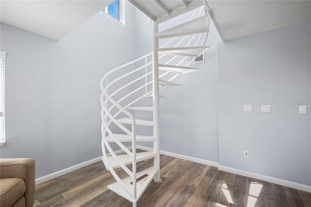 For Sale: $1,000,000 (3 beds, 2 baths, 2281 Square Feet)