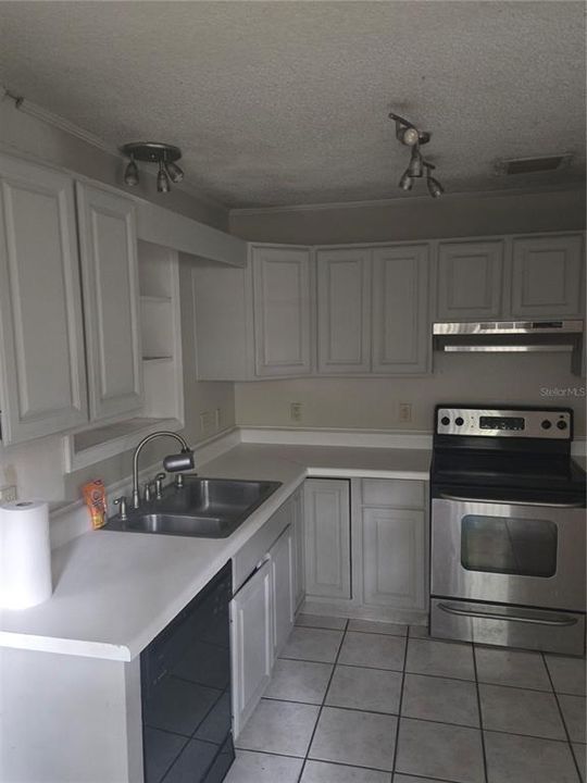 En Renta: $2,800 (4 camas, 2 baños, 1786 Pies cuadrados)
