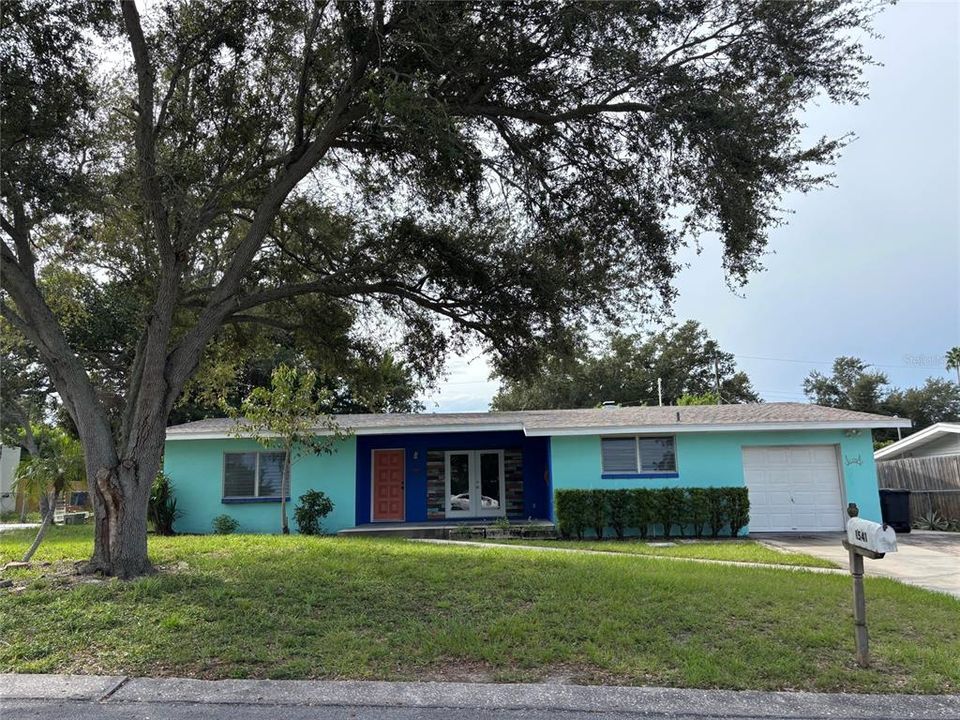 En Venta: $389,000 (3 camas, 2 baños, 1864 Pies cuadrados)