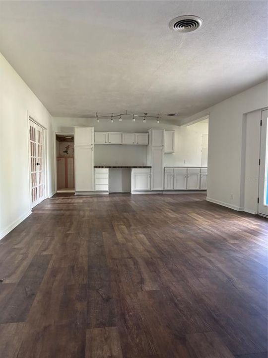 En Venta: $389,000 (3 camas, 2 baños, 1864 Pies cuadrados)
