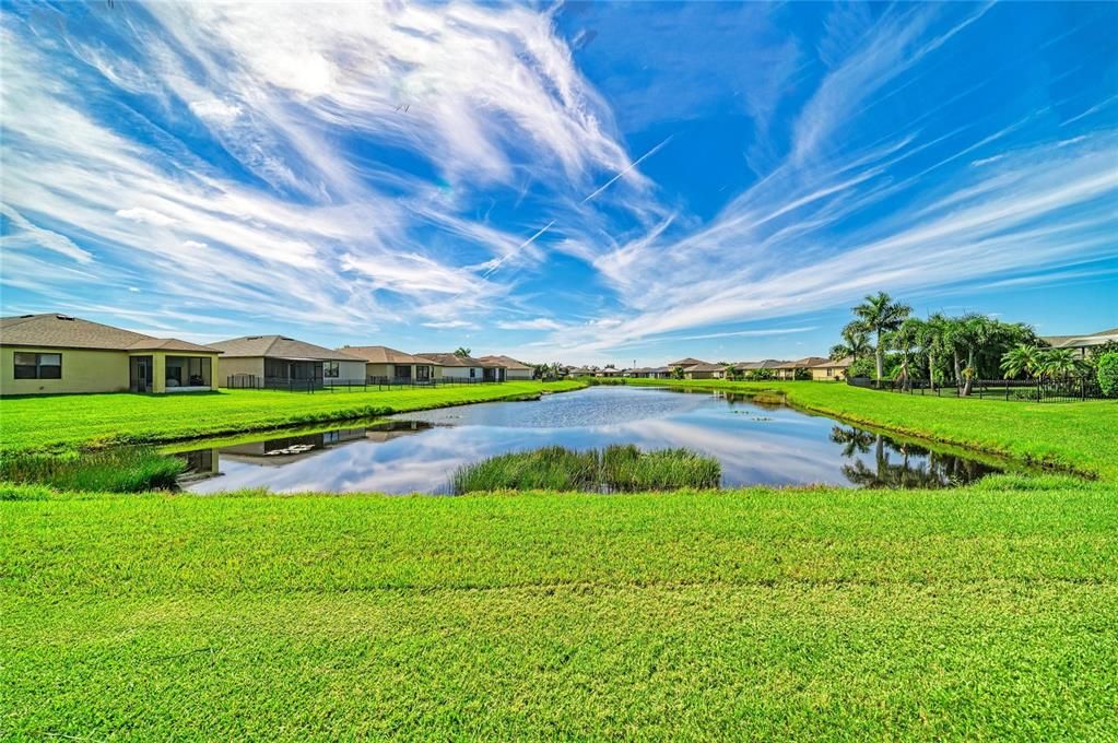 For Sale: $400,000 (3 beds, 2 baths, 1807 Square Feet)