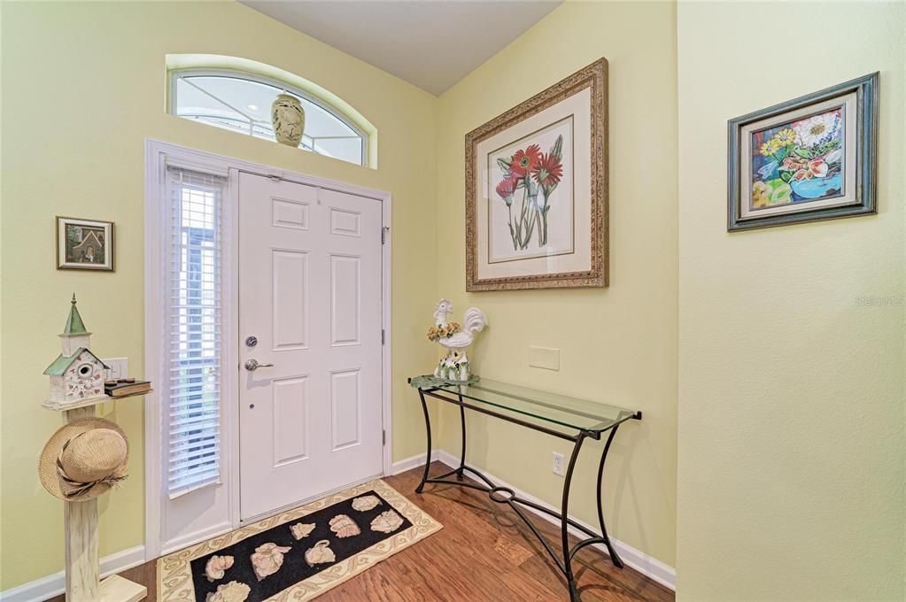 For Sale: $400,000 (3 beds, 2 baths, 1807 Square Feet)