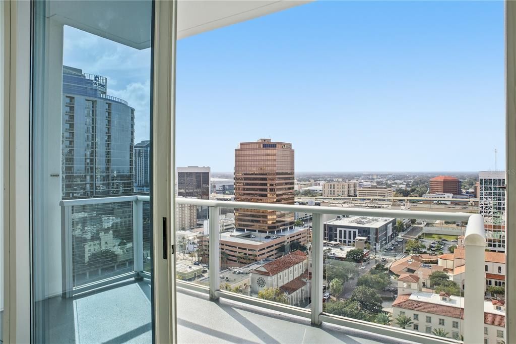 For Sale: $1,200,000 (3 beds, 3 baths, 2156 Square Feet)