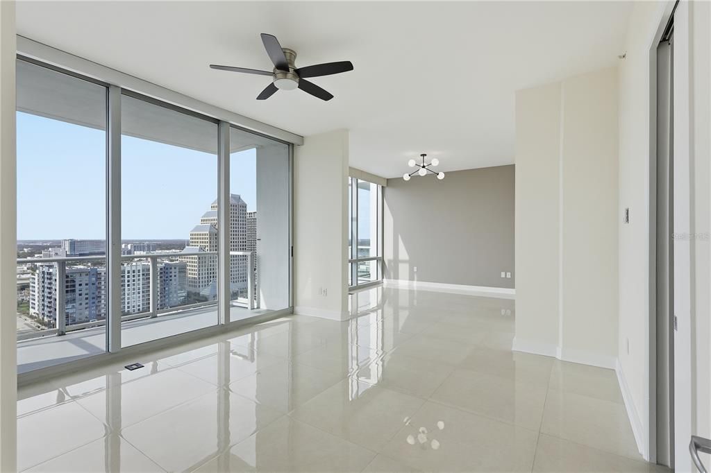 For Sale: $1,200,000 (3 beds, 3 baths, 2156 Square Feet)