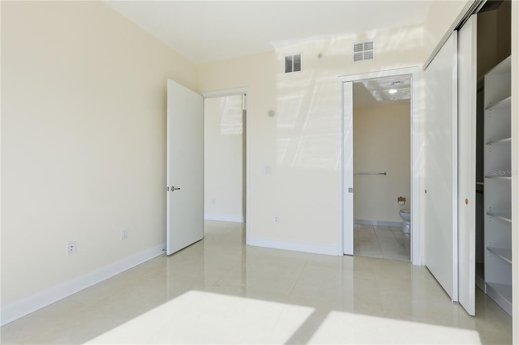 For Sale: $1,200,000 (3 beds, 3 baths, 2156 Square Feet)