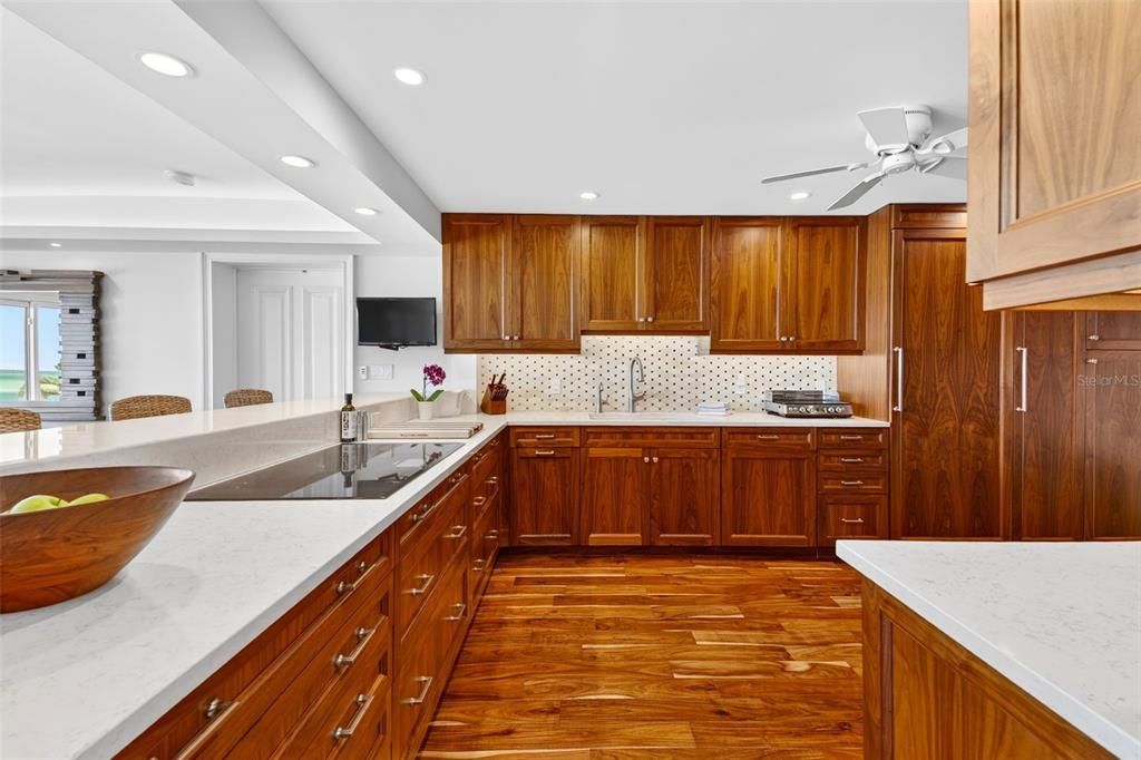 For Sale: $2,199,000 (3 beds, 3 baths, 2277 Square Feet)