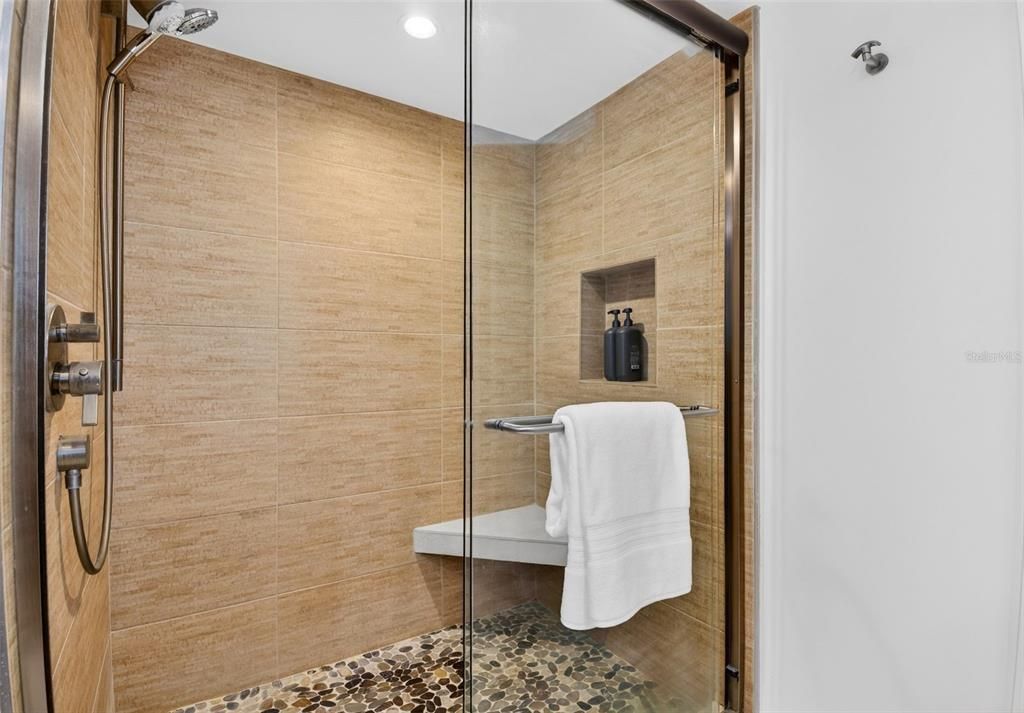 For Sale: $2,199,000 (3 beds, 3 baths, 2277 Square Feet)
