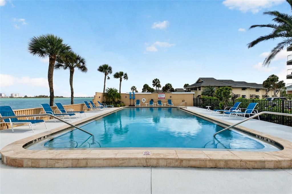 For Sale: $2,199,000 (3 beds, 3 baths, 2277 Square Feet)