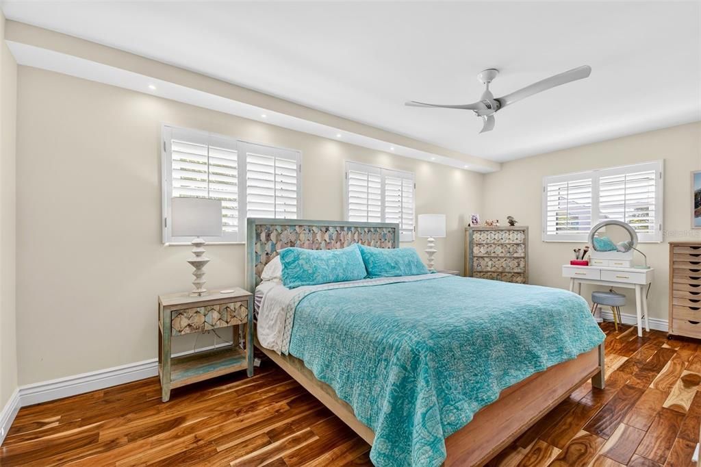 For Sale: $2,199,000 (3 beds, 3 baths, 2277 Square Feet)