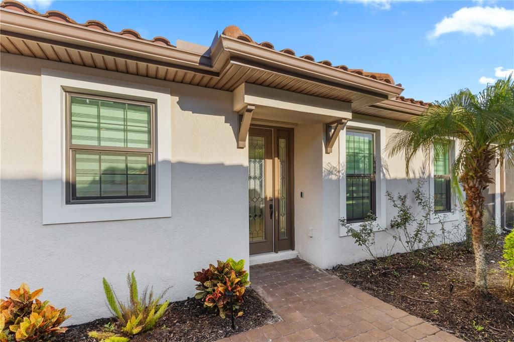 For Sale: $390,000 (2 beds, 2 baths, 1582 Square Feet)
