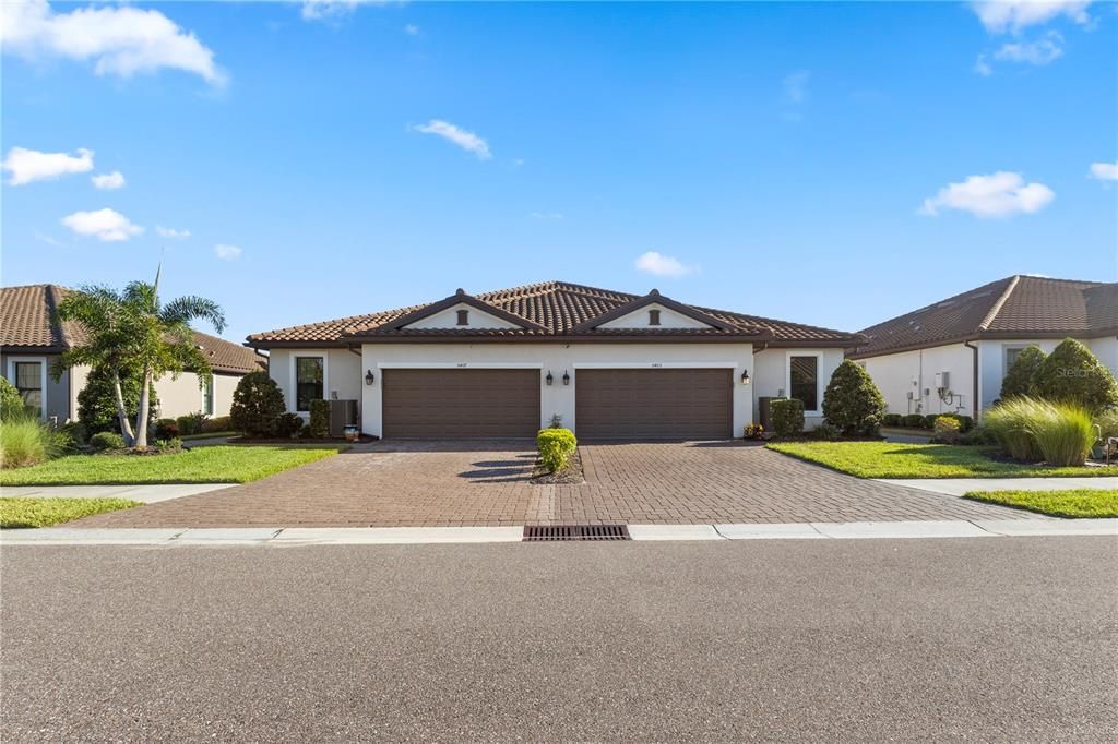 For Sale: $390,000 (2 beds, 2 baths, 1582 Square Feet)
