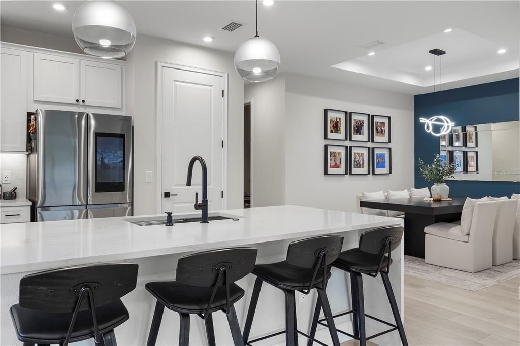 For Sale: $390,000 (2 beds, 2 baths, 1582 Square Feet)
