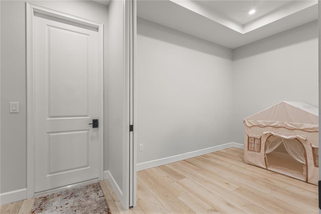 For Sale: $390,000 (2 beds, 2 baths, 1582 Square Feet)