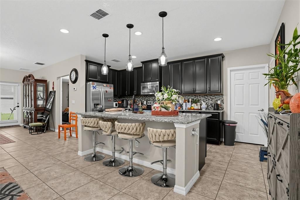 For Sale: $439,900 (4 beds, 2 baths, 2534 Square Feet)