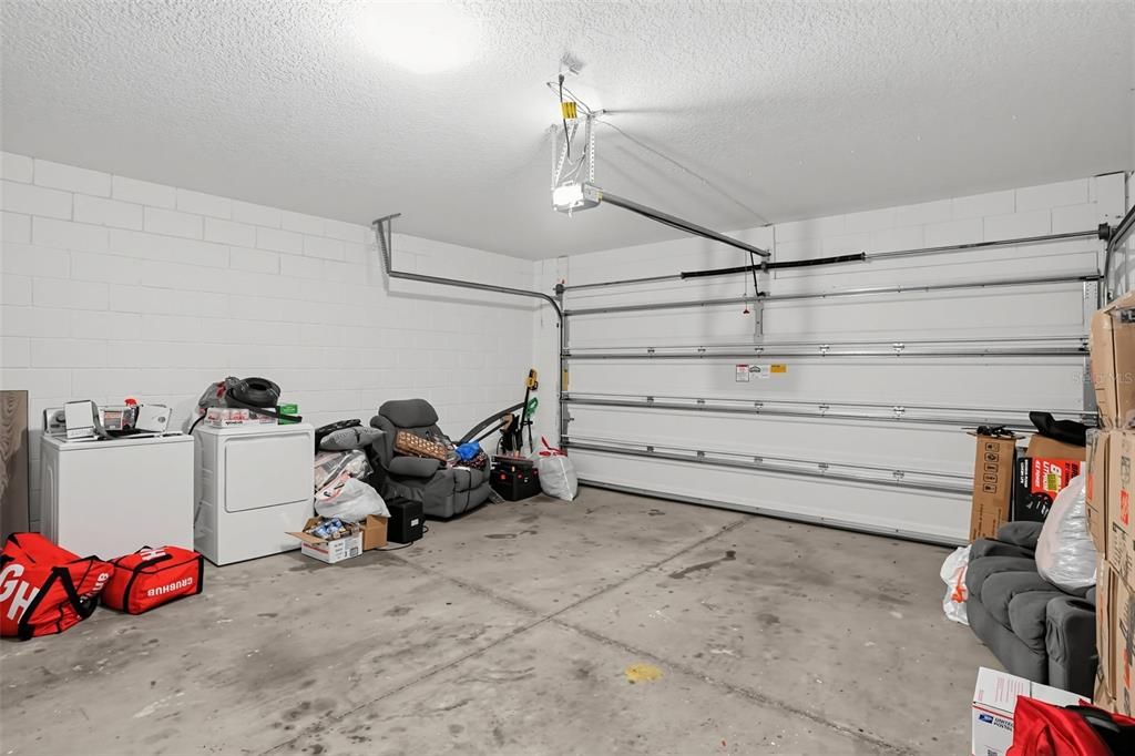 For Sale: $439,900 (4 beds, 2 baths, 2534 Square Feet)