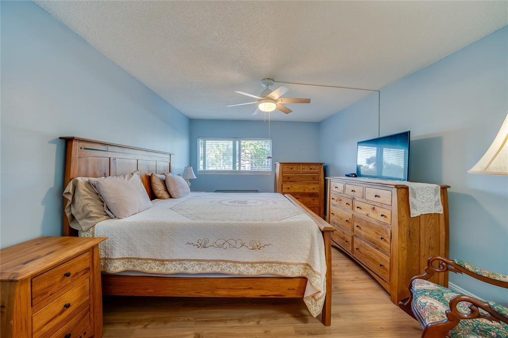 For Rent: $1,600 (2 beds, 2 baths, 1125 Square Feet)