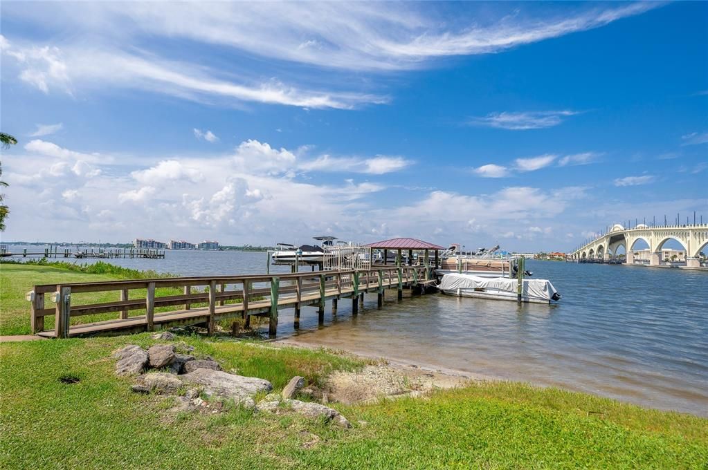 For Rent: $1,600 (2 beds, 2 baths, 1125 Square Feet)
