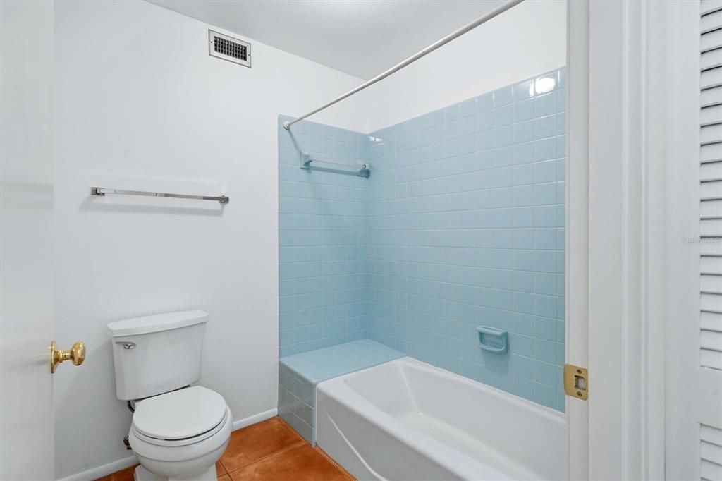 En Venta: $330,000 (3 camas, 2 baños, 1632 Pies cuadrados)