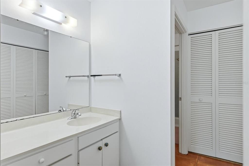 En Venta: $330,000 (3 camas, 2 baños, 1632 Pies cuadrados)