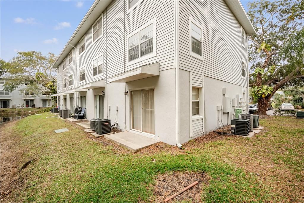 For Rent: $950 (1 beds, 1 baths, 504 Square Feet)